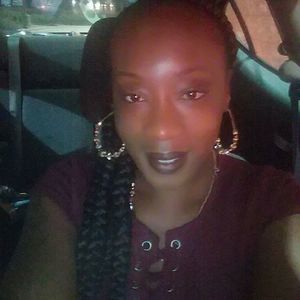 Meet your Posher, Cassandra